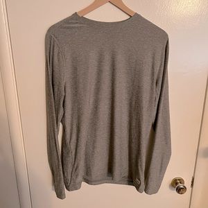 Vuori Mens Gray Long Sleeve Shirt